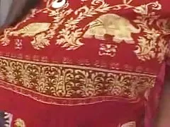 两名男子破坏了一个年轻的旧金山金发女郎双渗透