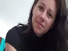 年轻的老板乱搞丰满的金发女郎，有癌症在办公室里
