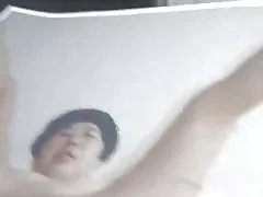 丰满的老师在虚拟现实眼镜的帮助下与学生性交