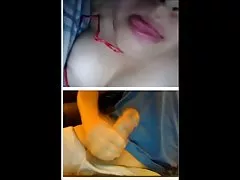 年轻女子与她的情人发生性关系并忘记了一切